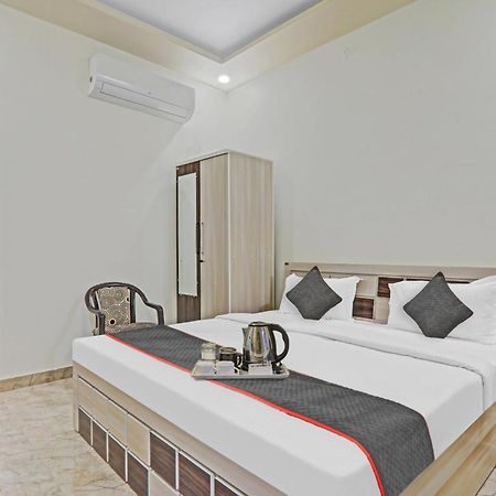Townhouse P.S.Palace Near Amausi Metro Station Lucknow Extérieur photo