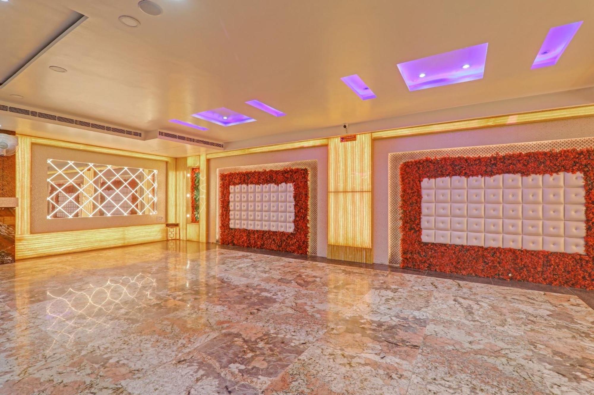 Townhouse P.S.Palace Near Amausi Metro Station Lucknow Extérieur photo