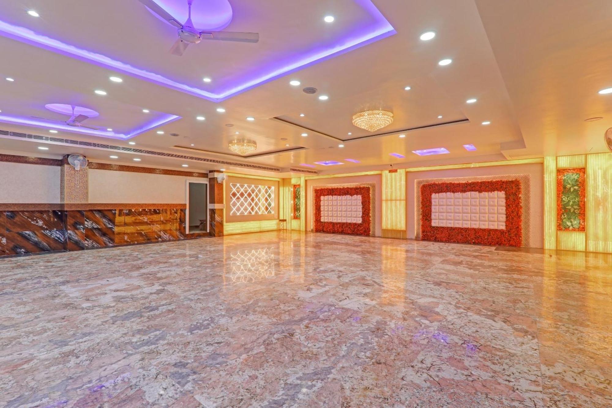 Townhouse P.S.Palace Near Amausi Metro Station Lucknow Extérieur photo